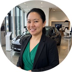 Lucy, Sales Manager